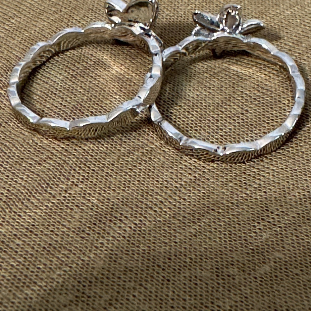 The Mariah Carey Collection Set of 4 Flower and Butterfly rings. Size5. Pink New - Picture 7 of 9